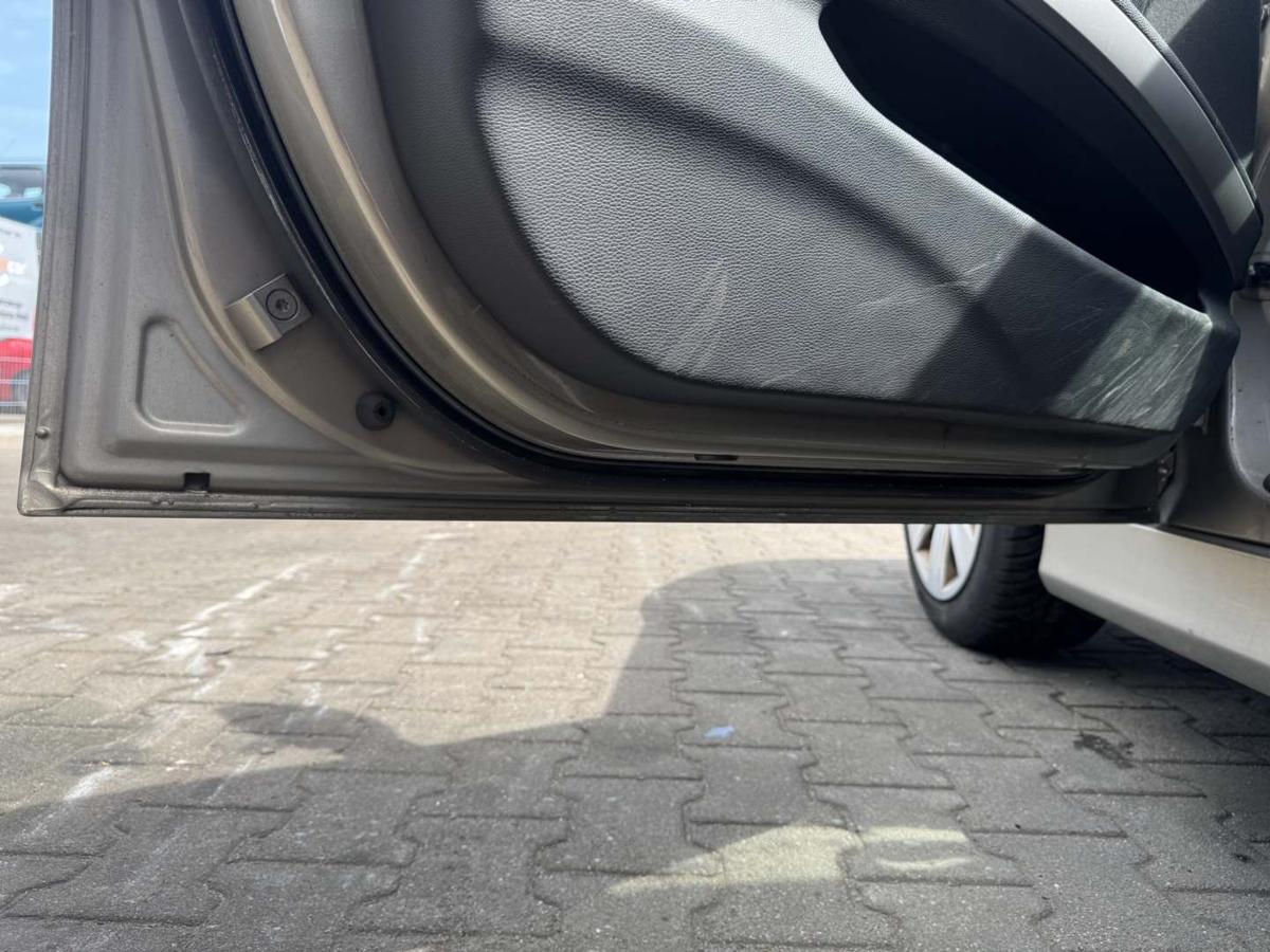 BMW 3er E90 E91 original T&uuml;r vorn links A53 Platinbronze Rohbau Bj.2008